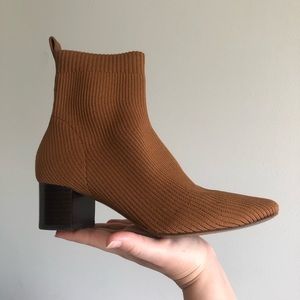 Everlane Glove Boots in Toffee ❀